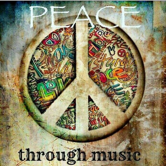 CLOSET CLOSING SALE! - Picture 3 of 8